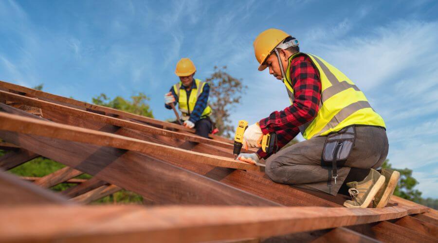 Professional Flat Roofing Installation services in University Center, MI
